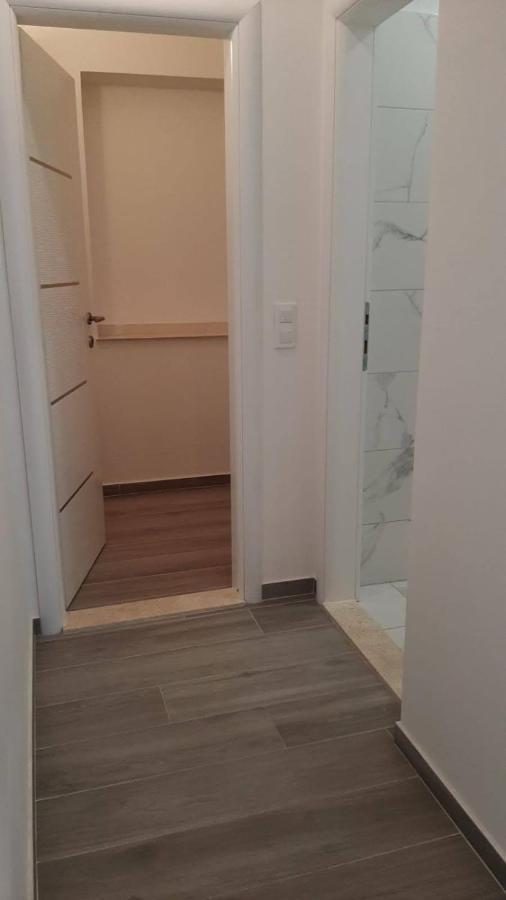 Apartmani Ivica Martic Duće المظهر الخارجي الصورة