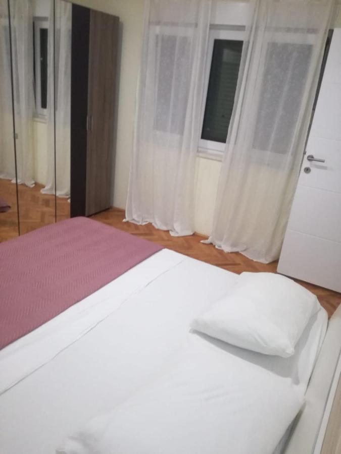 Apartmani Ivica Martic Duće المظهر الخارجي الصورة