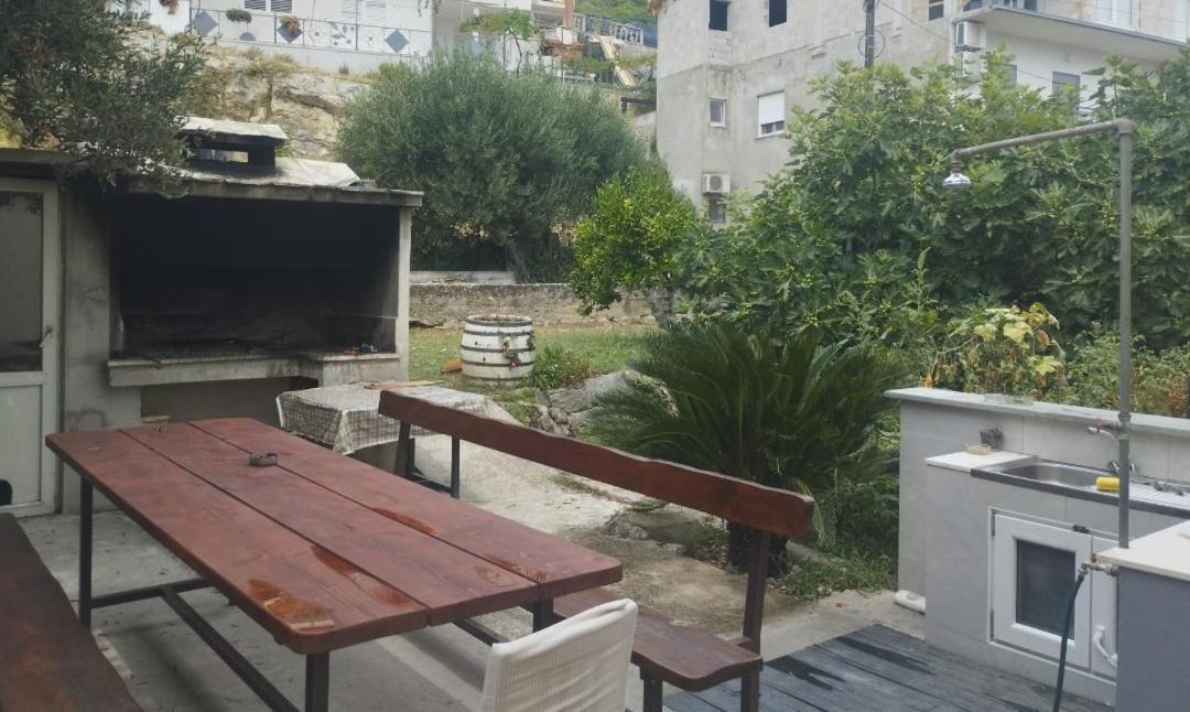 Apartmani Ivica Martic Duće المظهر الخارجي الصورة